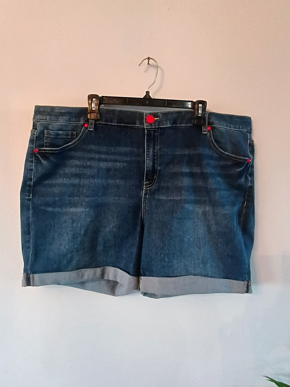 Lane Bryant Flex Magic Boyfriend Midi Denim Shorts Size 22 Rainbow Pockets